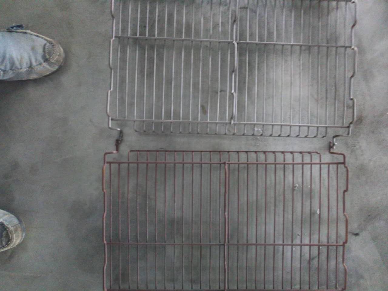 2017年發(fā)往大連的381懸鏈拋丸機安裝調(diào)試完畢